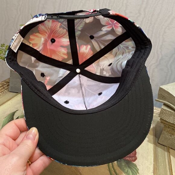 Truly Hard Seltzer Tropical Dark Floral Snap Back Ball Cap Hat Unisex Summer - Picture 5 of 9